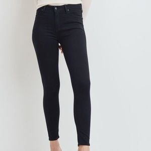 The Ultimate Black Skinny  denim